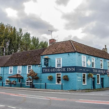 The George Inn Уорминстър Екстериор снимка